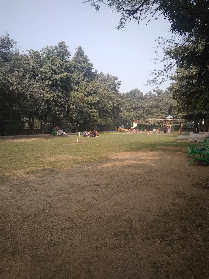 Central Park Kidwai nagar - 8