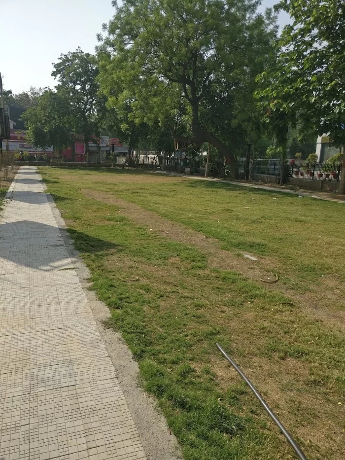 Lajpat Nagar Park - 9