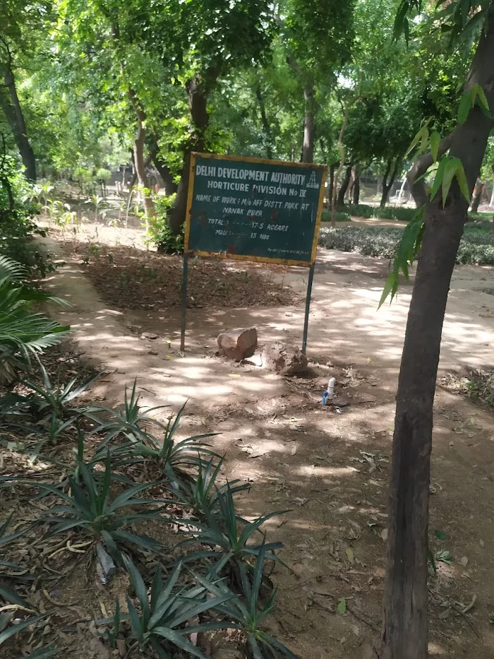 District Park ( DDA ) - 5