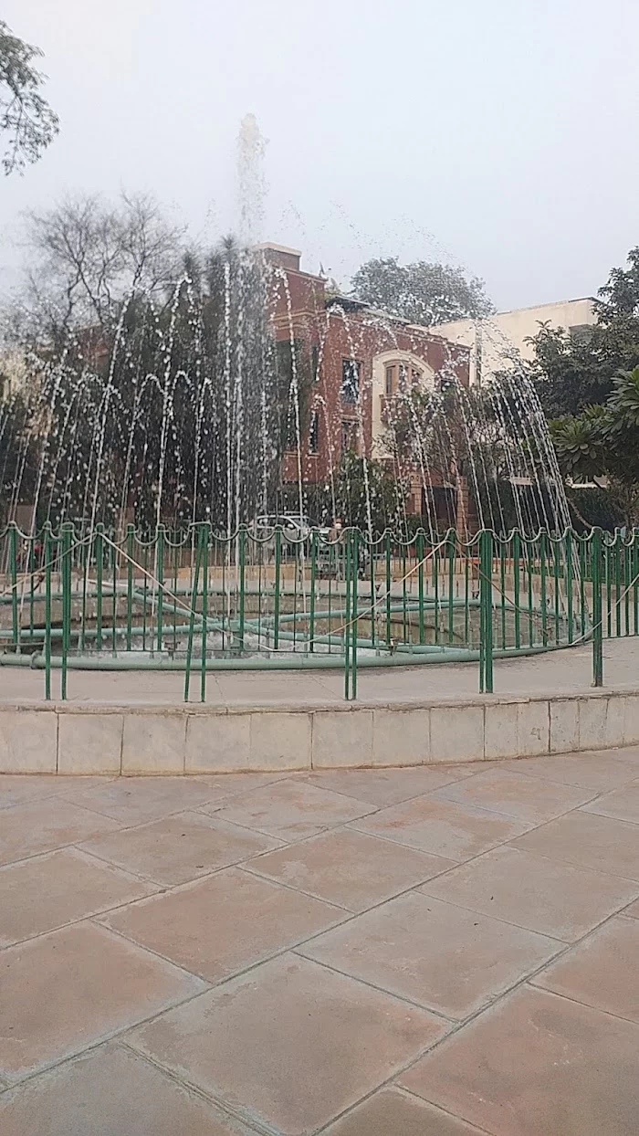 Jor Bagh Fountain - 4