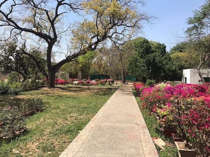 Azeemganj Sarai Park - 4