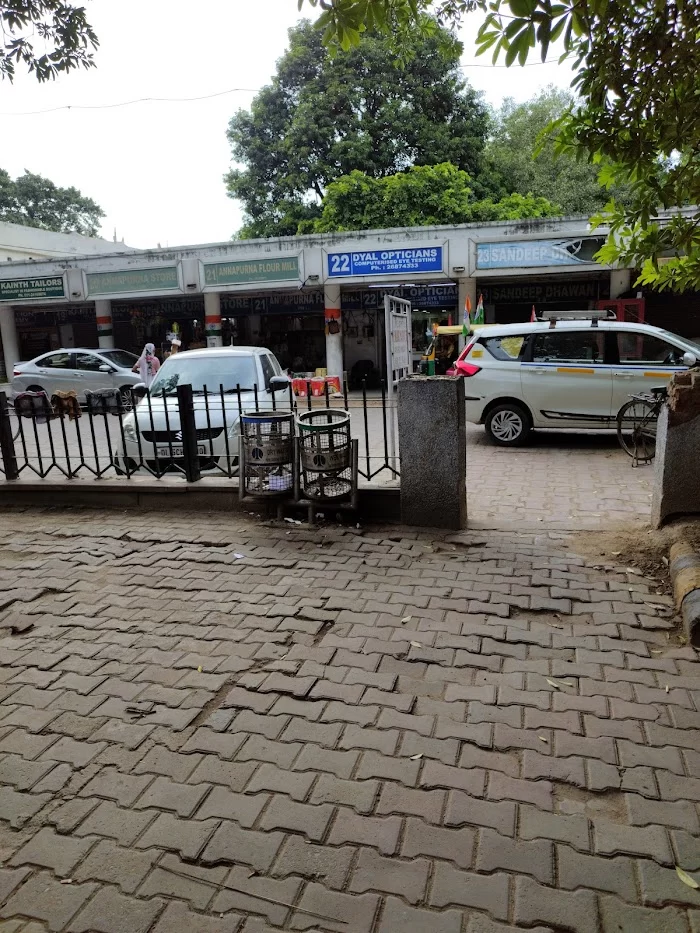 Laxmibai nagar roundabout near community center - 0