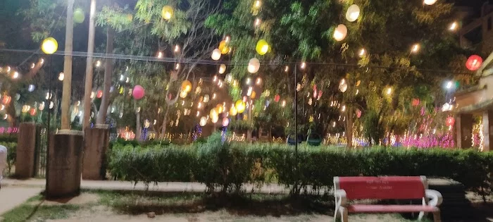 A Block Park , Lajpat Nagar 1 - 2