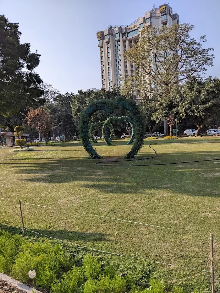 Windsor Roundabout Fountain - 6