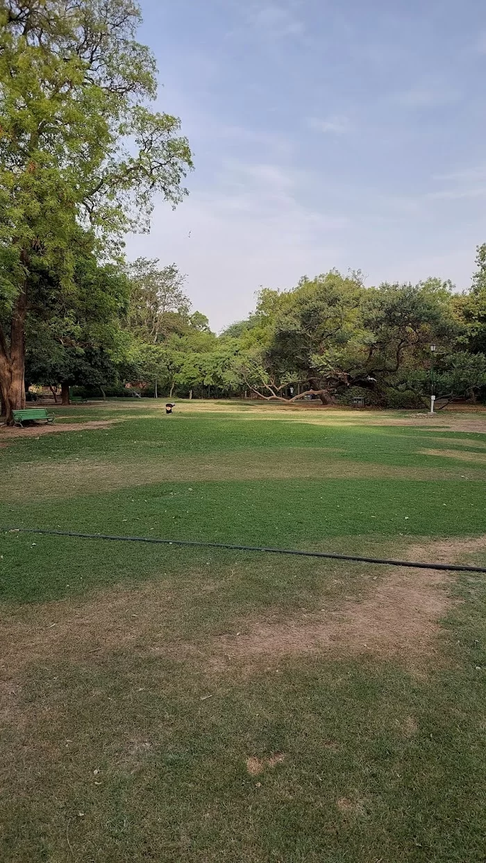 Lodhi Garden meditation area - 0