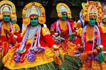 Observing Religious Celebrations in India: A Traveler's Guide to 2024 Festivals and Traditions