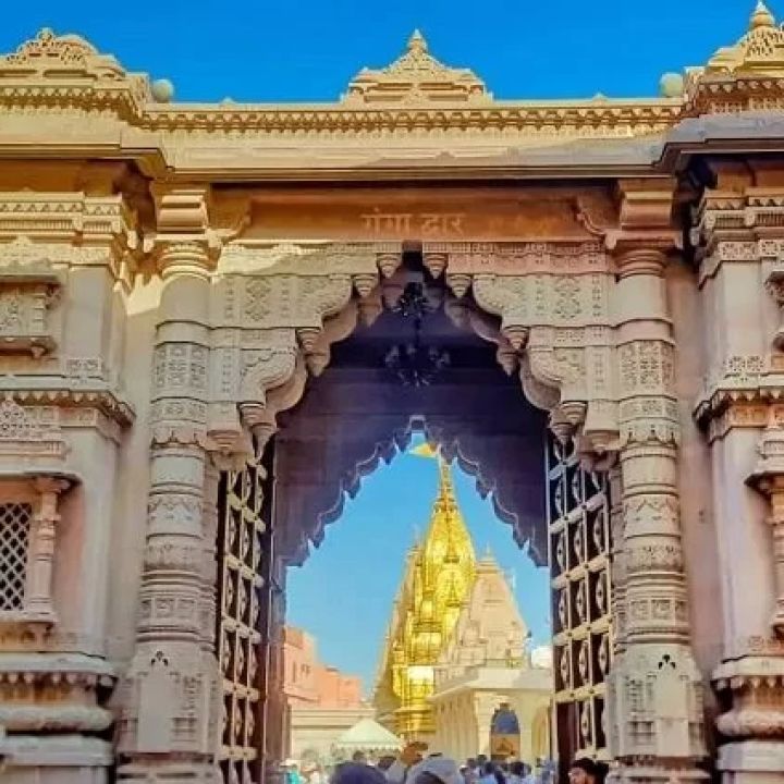 Exploring the Temples of Varanasi