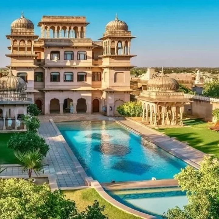 Experiencing Royal Rajasthan: Luxury Palace Stays and Heritage Travel