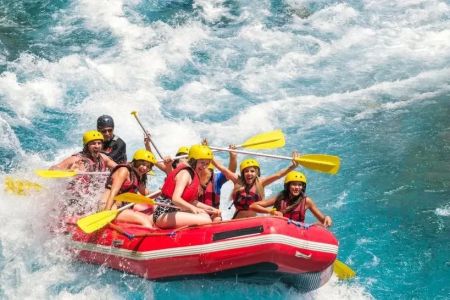 Best Places for River Rafting in India – Top Rafting Destinations for Adventure Seekers