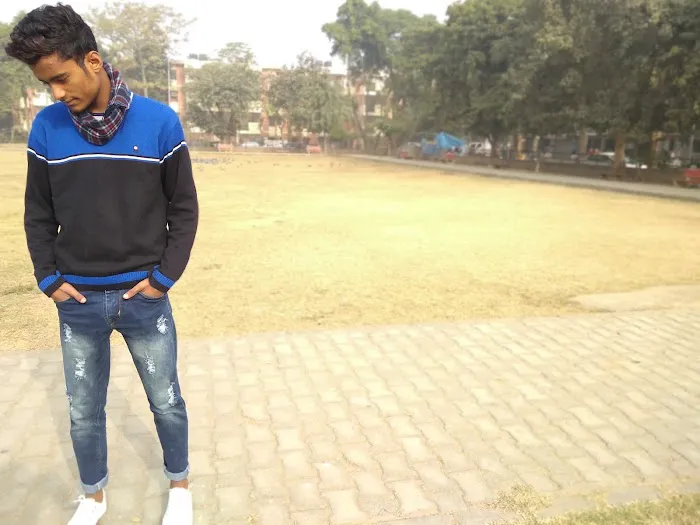 Center Park,Sec-5,Pushp Vihar - 9