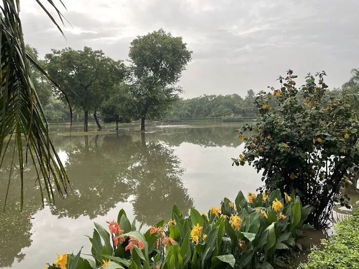 CPWD Model Park Sector-5, Pushp Vihar, New Delhi - 8