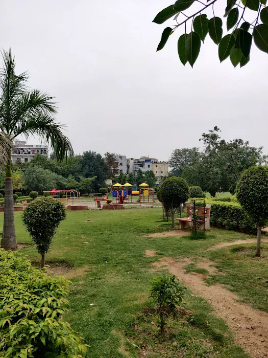 DDA Satpula Lake Complex - 5