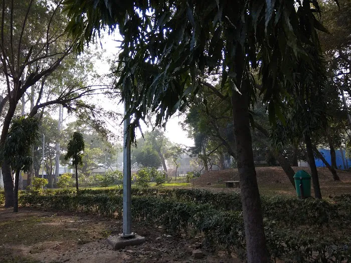 Radha Raman Park - 6