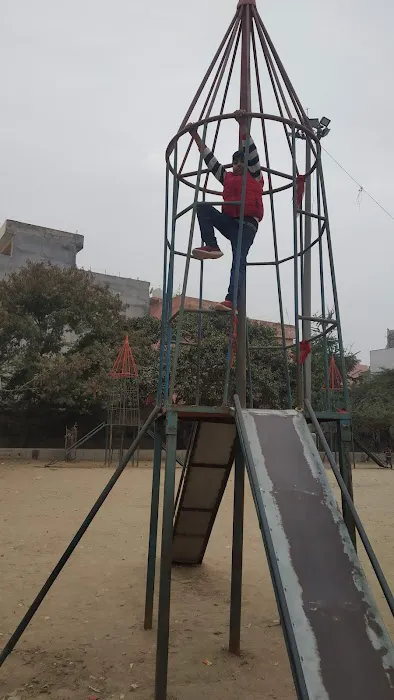 Talaab Park - 9
