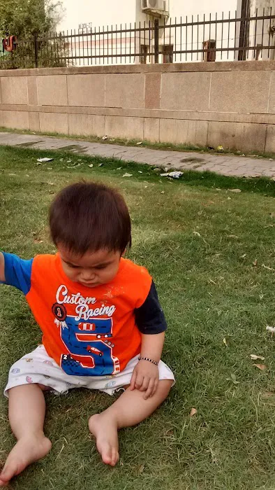 Pushp Vihar Sector-3 (Mother Diary) Park - 5
