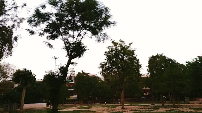 Pushp Vihar Sector-3 (Mother Diary) Park - 9