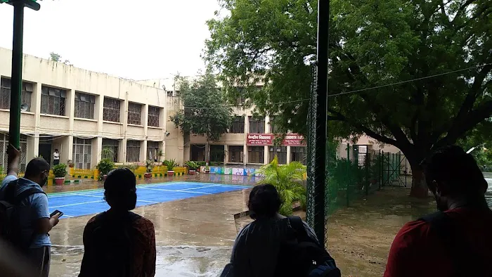 Pushp Vihar Sector-3 (Mother Diary) Park - 8