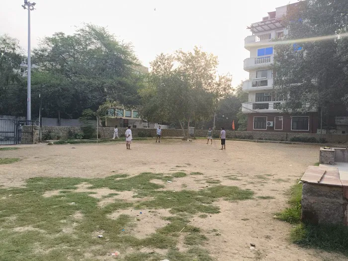 Lado Sarai Park - 0