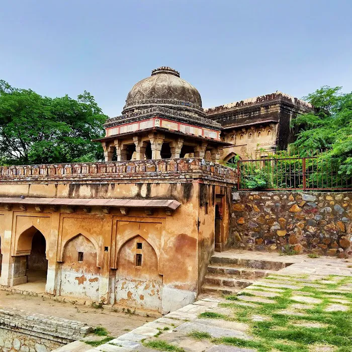 Jamali Kamali Park - 9