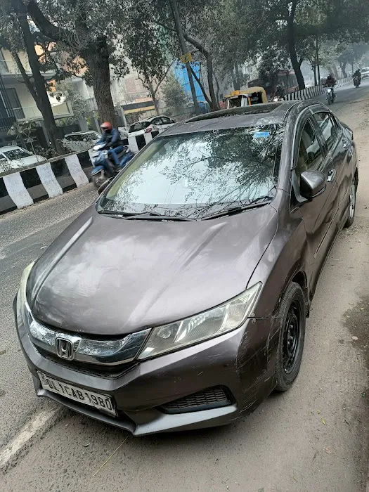 PANDEY CHOWK Karol Bagh - 1