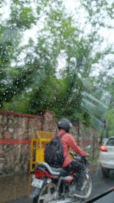 Valley of Central Delhi - 1