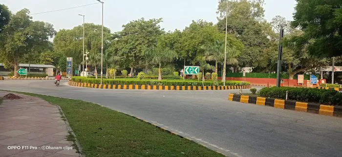 Log kalyan Marg Roundal - 5