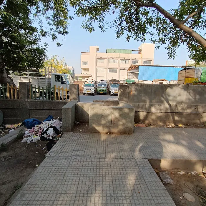 Park Sector 6/7 Noida - 1