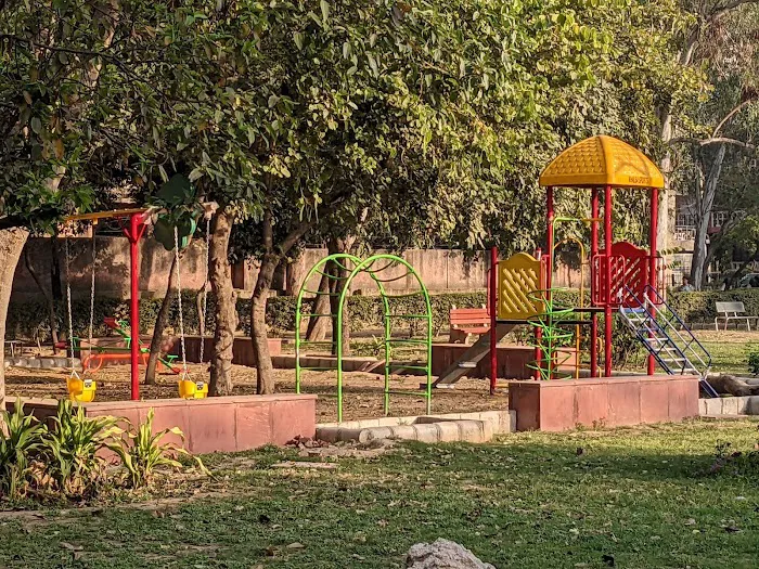 Thakur Vatika - 1