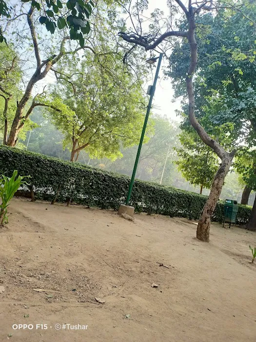 Thakur Vatika - 9