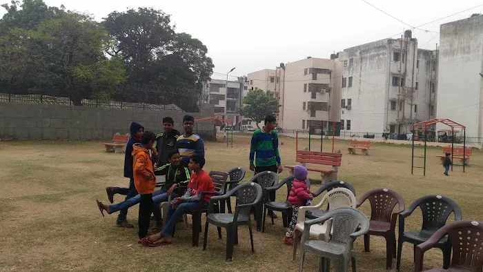 L Shape Park- Aram Bagh - 4