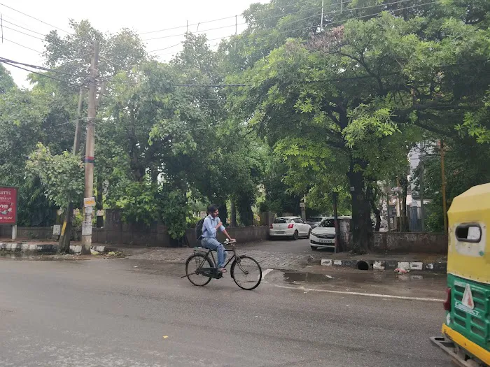 Malviya Nagar E- Block Park (iQBAL) - 9