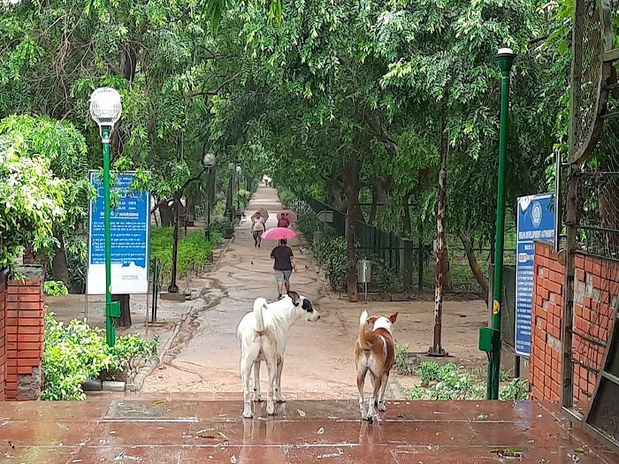 Deer Park Gate - 2