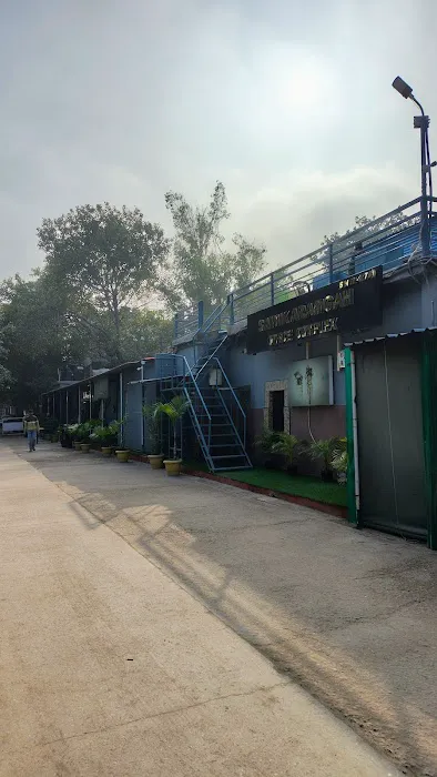 Sainik aramgah New delhi 55 - 7