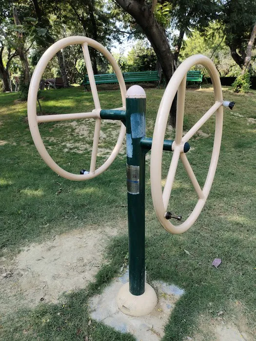 Asaf Ali Park - 7