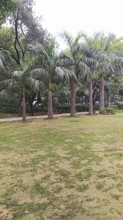 DDA R Block Park Greater Kailash 1 - 5