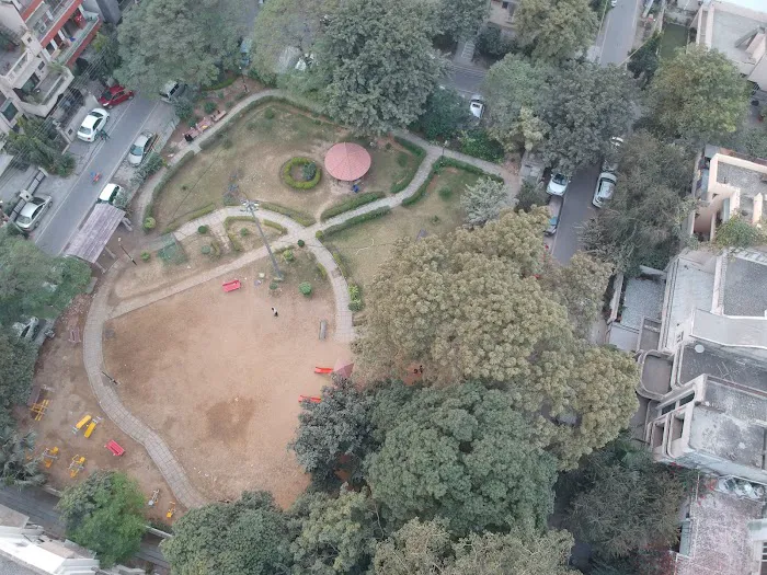 B5 Block Main Park - 2
