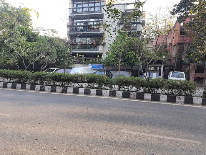 B5 Block Main Park - 0
