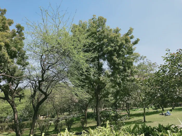J Block Park No 2 - 4