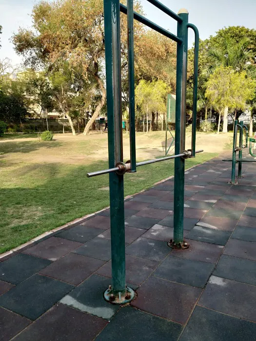 Sector 19 B and C Block Central Park - 7