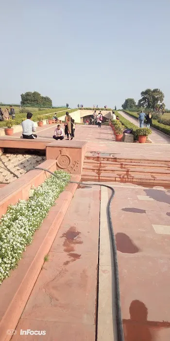Samadhi Of Jawahar Lal Nehru - 9