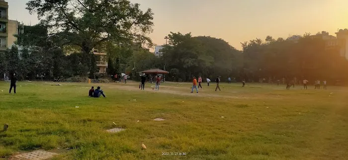 Community park, B-Block, C R Park - 7