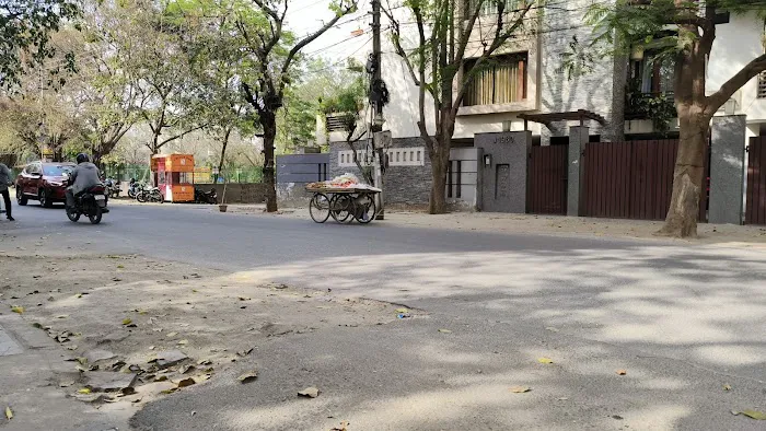 J block Chittaranjan park - 6