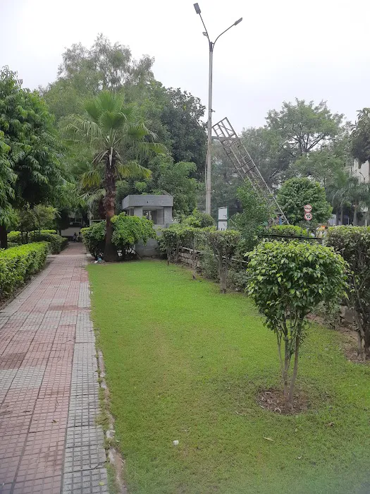 Tikona Park - 5