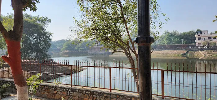 Hauz-e-Shamshi Lake - 9