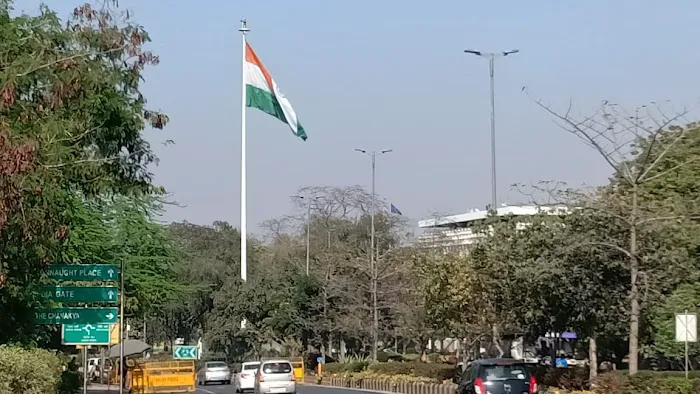 Flag Pole Roundabout - 3