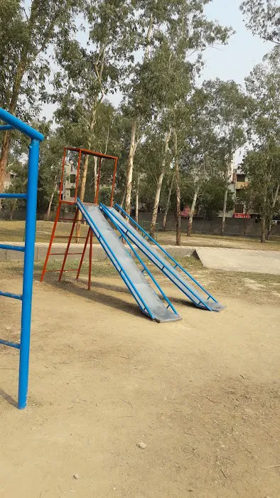Mahila Park - 0