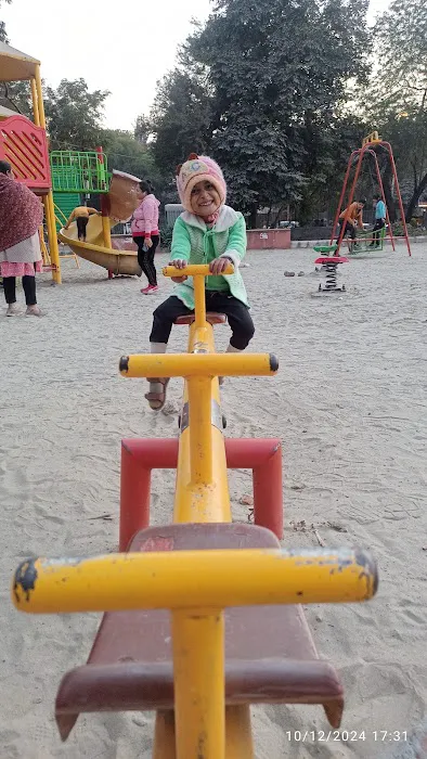 children's swing - 3