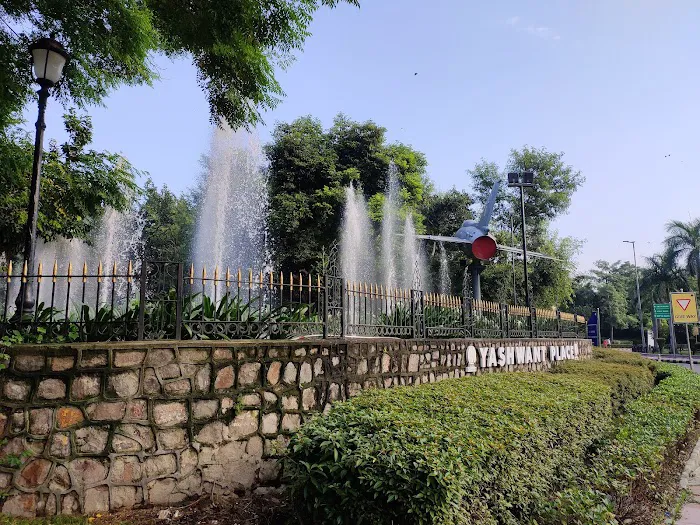 Yashwant place park - 9
