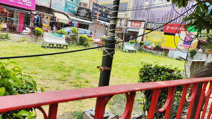 Paras Park - 2