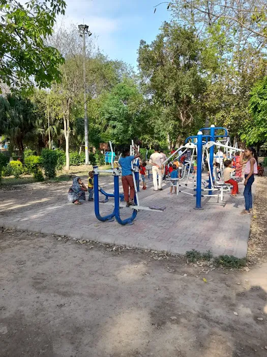 Azad Park - 9